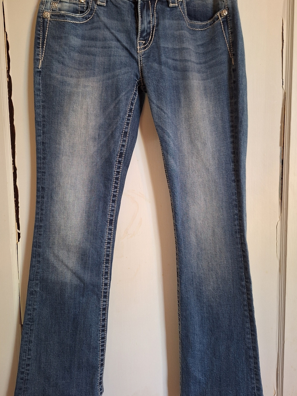 Miss Me Wpmens Signature Boot Style JP82368 Size 30 Faded Blue Denim Embellished